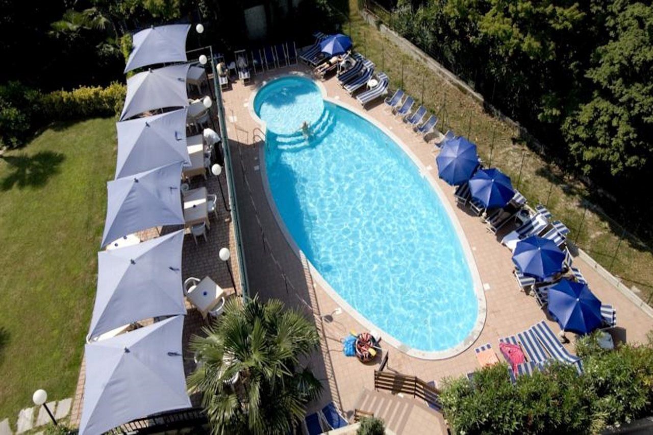 Hotel Flora Stresa Exterior foto