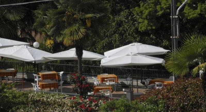 Hotel Flora Stresa Exterior foto